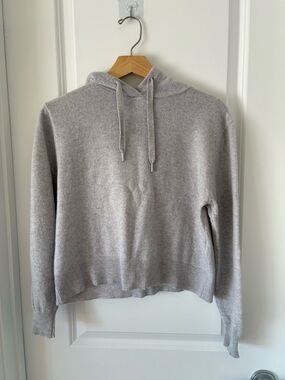 Cozy Gray Women's Hooded Pullover Sweater 100% cashmere